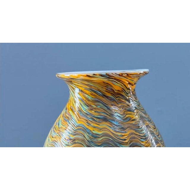 1980s Large Hand-Blown Iridescent Studio Art Glass Vase - Pulled Feather Design For Sale - Image 12 of 17