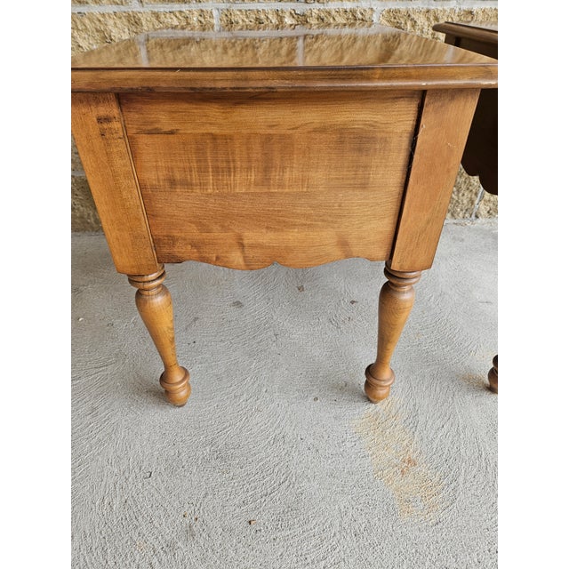 Ethan Allen Vintage Sterlingworth Colonial Revival End Tables (Pair) For Sale - Image 4 of 10