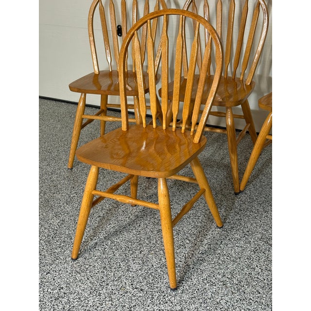 Dinaire Vintage Solid Oak Dinaire Bow-Back Windsor Dining Chairs, Set of 4 For Sale - Image 4 of 6