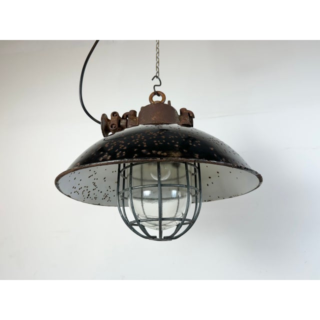 Industrial Black Enamel and Cast Iron Cage Pendant Light from Elektrosvit, 1960s For Sale - Image 13 of 18