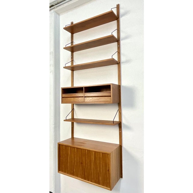 Mid-Century Danish Royal Shelving System in Teak by Poul Cadovius for Cado, Denmark, 1960s, Set of 8 For Sale - Image 17 of 18