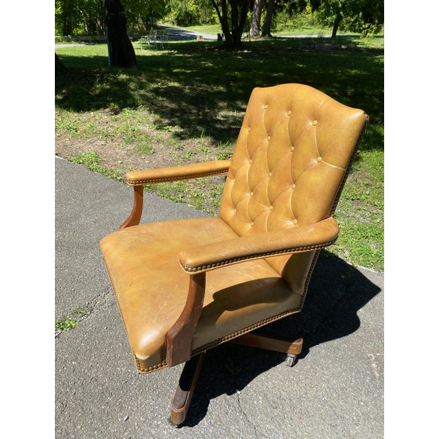 Super comfortable, genuine leather vintage chair. Made in the 1960’s-1970’s by Jasper Seating. Some wear consistent with...