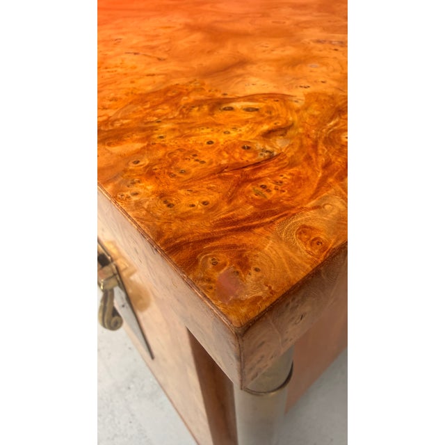 1960s William Doezema for Mastercraft Carpathian Elm Burl & Brass Floating Nightstands — Pair, Attributed For Sale - Image 15 of 18