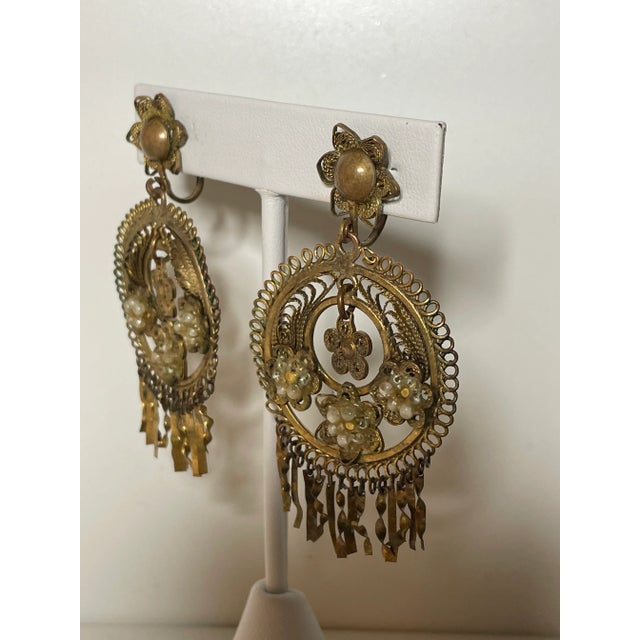 Art Nouveau 1920s Art Nouveau Filigree Screw-Back Earrings - 2 Pieces For Sale - Image 3 of 6