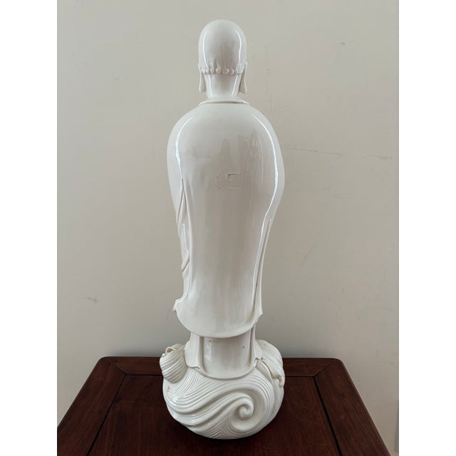 Large 19” Vintage Blanc de Chine Porcelain Bodhidharma Damo Statue An impressive and rare 19-inch vintage "Blanc de Chine"...