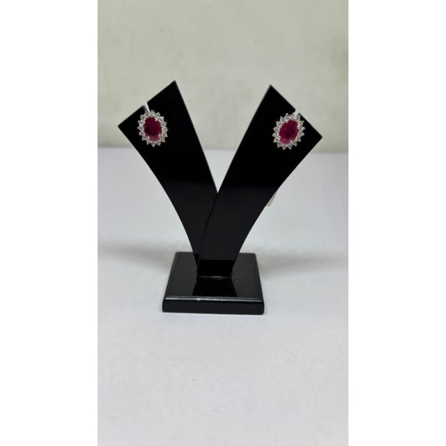 Elegant 18k Gold Diamond 0.59ct & 1.92ct Ruby Stud Earrings, Pair For Sale In New York - Image 6 of 9