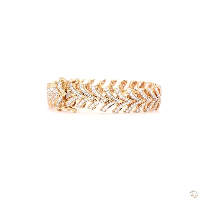 Metal 3.65 Carat Round Brilliant Cut Diamond Gold Bracelet For Sale - Image 7 of 9