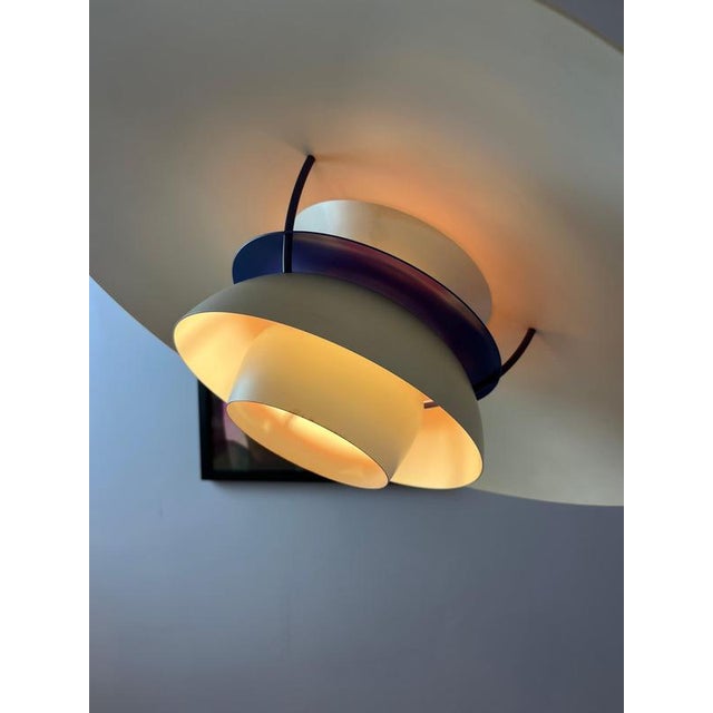 PH5 White Hanging Lamp by Poul Henningsen for Louis Poulsen For Sale - Image 5 of 11