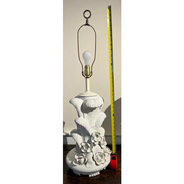 Mid 20th C. Hollywood Regency Serge Roche Style Italian Blanc De Chine Porcelain Ostrich Feather Lamp For Sale In New York - Image 6 of 13