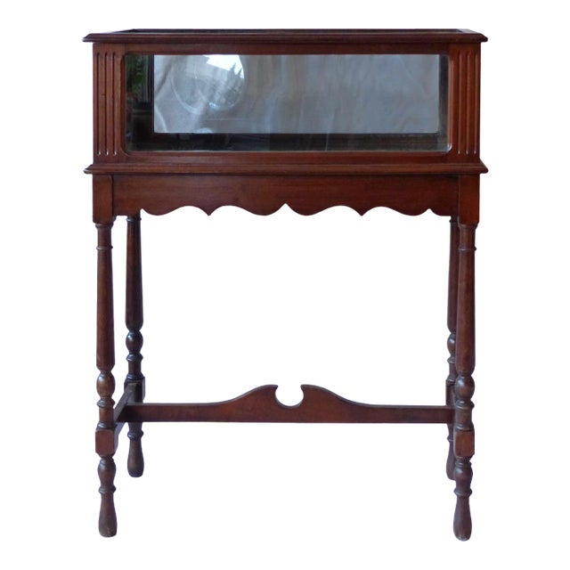 Early 20th Century Traditional Oak and Glass Jewelry Showcase For Sale