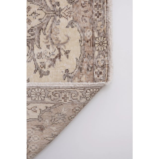 Vintage Handmade Medallion Floral Area Rug Oushak Beige Living Room 5'9'' X 9'5'' For Sale - Image 11 of 12