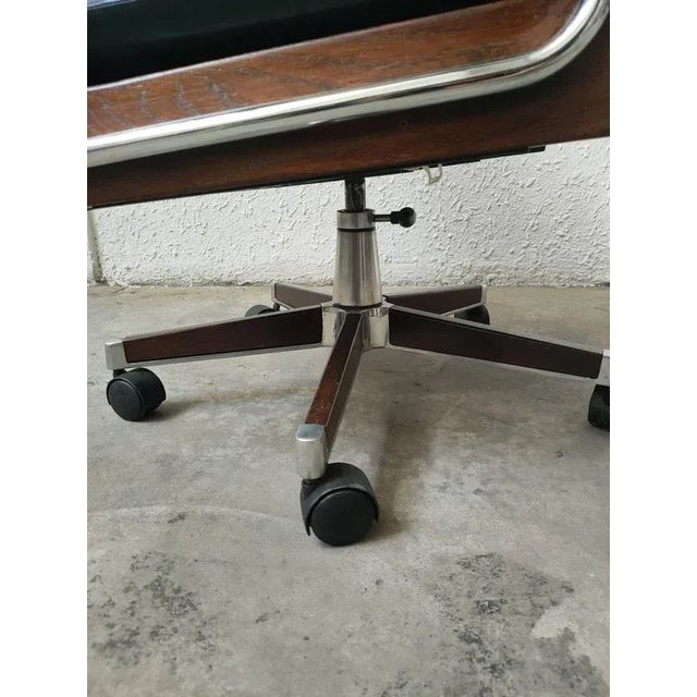 Mid-Century Swivel Armchair from AG Barcelona For Sale - Image 3 of 7