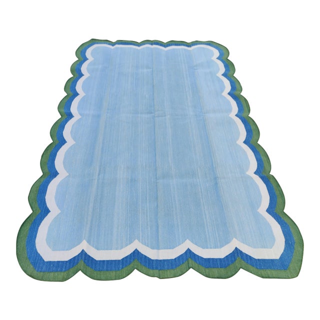 Handmade Cotton Vegetable Dyed Scalloped Edge Rug Sky Blue With Cream Blue and Forest Green Border - 9x12 For Sale