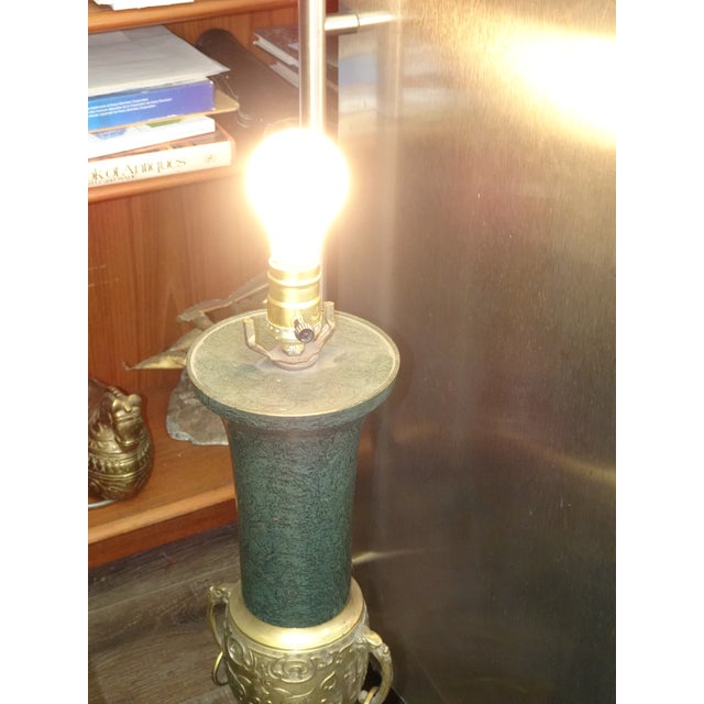 1960s Neoclassical Style Tole and Brass Table Lamp Asian Influence For Sale - Image 11 of 16