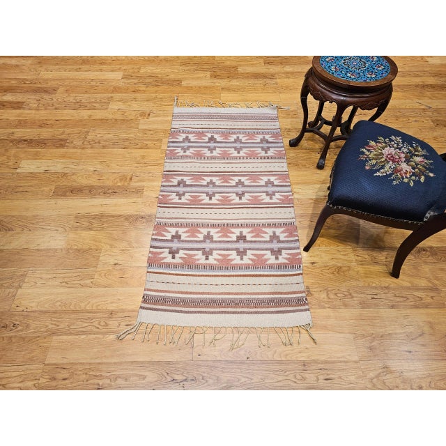 Vintage American Southwestern Kilim Rug, Handwoven Stripe Pattern, Earth Tones, 3’ X 5’ For Sale - Image 10 of 12