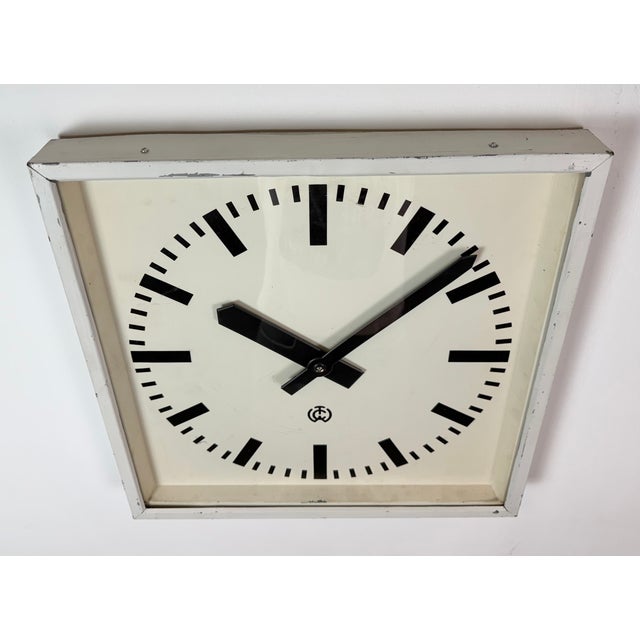 Large Vintage Industrial Station Wall Clock from CTW, 1960s For Sale - Image 4 of 18
