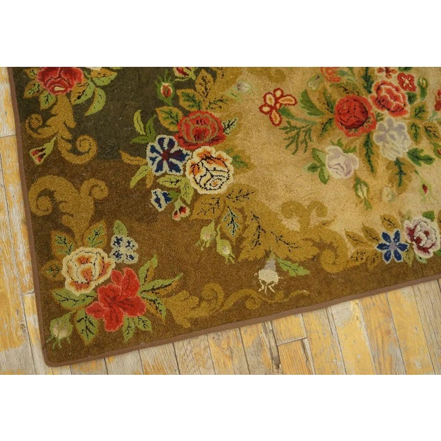 Vintage American Hooked Floral Medallion Wool Brown Earth Tone 1950s Modern Rug For Sale - Image 12 of 12
