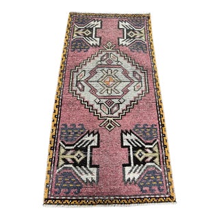 Turkish Yastik Rug 1'8" x 3'3" For Sale