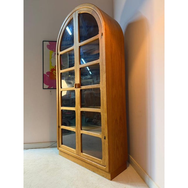 Round Arched Teak Display Case with Lighting by Dyrlund For Sale - Image 6 of 11