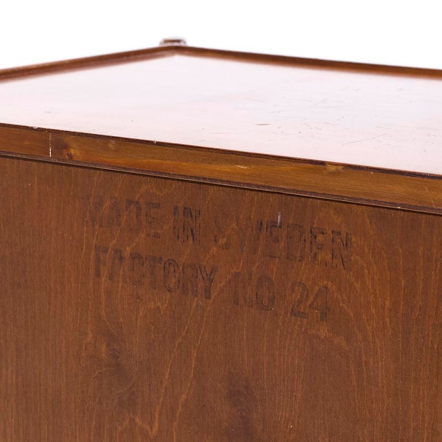 William Hinn Mid Century Walnut Curved Front Nightstands - Pair For Sale - Image 12 of 12