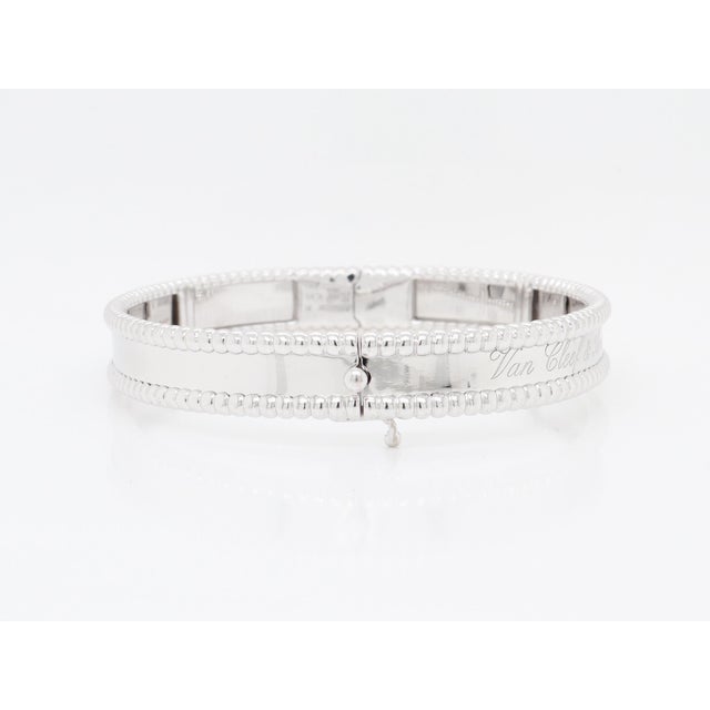 Van Cleef & Arpels Vca 18k White Gold Perlée Signature Bracelet, Medium Model For Sale - Image 15 of 15