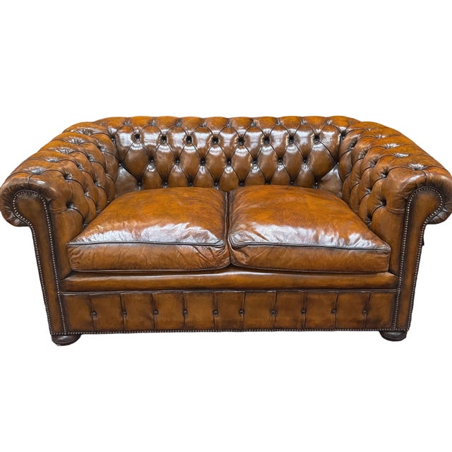 English Chesterfield Sofa of Tufted Leather For Sale - Image 14 of 16