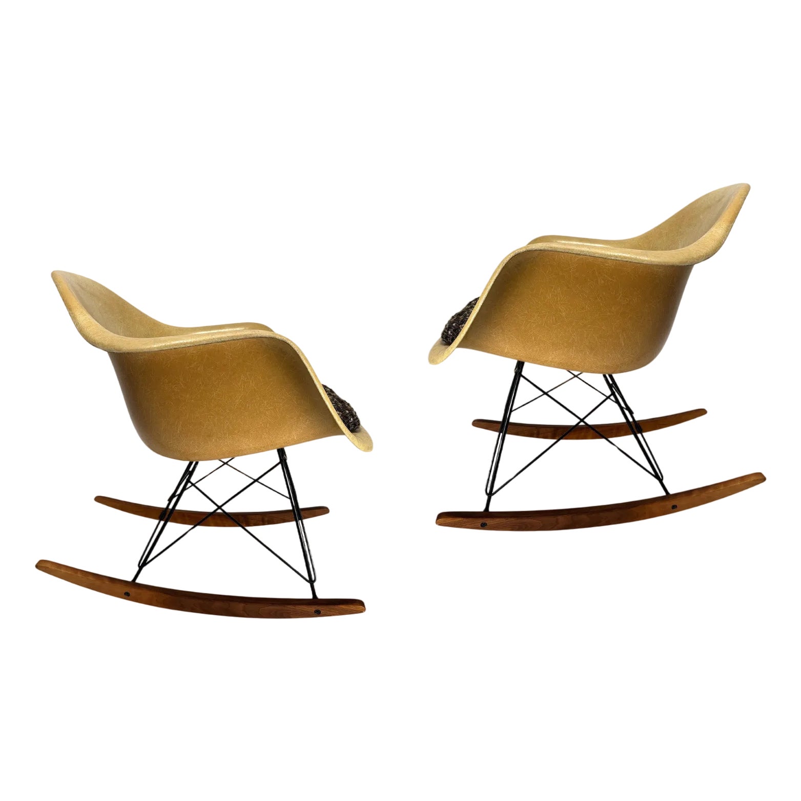 Shell Fiberglass Rar Rocker attributed to Eames for Herman Miller ...