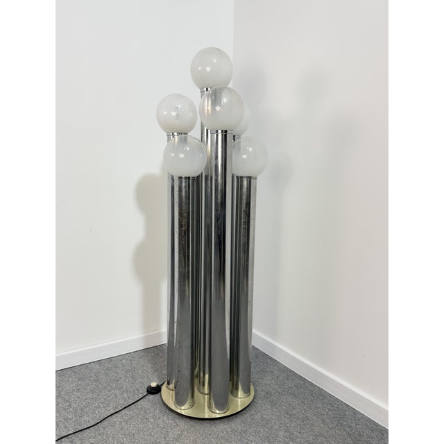 Seven-light floor lamp in the style of Goffredo Reggiani, 1970 Called "organ pipe" because of its structure with chromed...