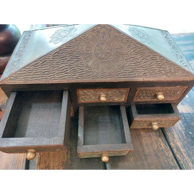 Vintage Elegant Indian 6-Drawer Stamped Metal & Wood Jewelry Trinket Chest For Sale - Image 9 of 13