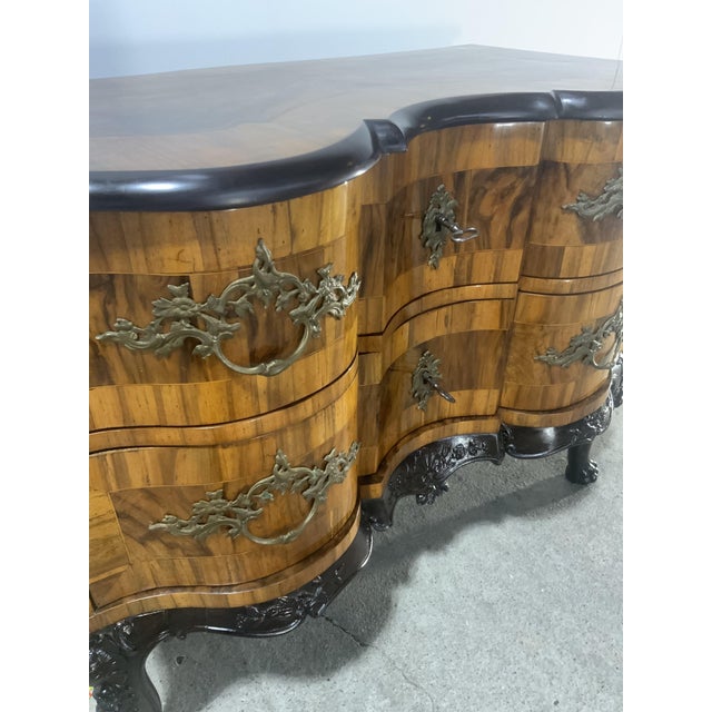 Baroque Chest of Drawers in Walnut, 1750s For Sale - Image 14 of 18