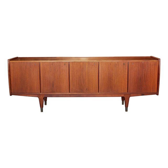 Mid 20th Century Danish Sideboard For Sale