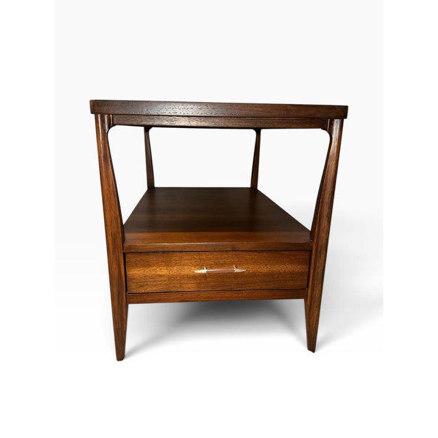 Mid-Century Modern Broyhill Saga Collection 1960’s - Restored Vintage Mid-Century Modern Walnut Two-Tier Broyhill Saga End Table With Drawer & Original Hardware - Rare For Sale - Image 3 of 12