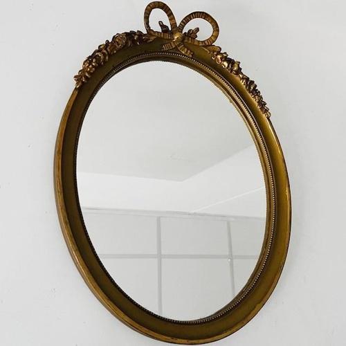 Mid-Century Baroque French Bow Gold Mirror in Wood, 1950s For Sale - Image 6 of 8