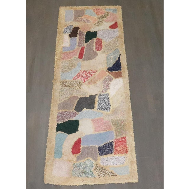 American Mid Century Zabihi Collection Abstract American Hooked Runner - 2'8" x 7'10" For Sale - Image 3 of 7