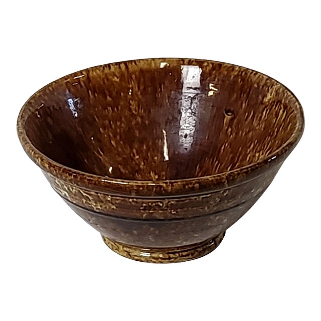 Early 21st Century Rockingham/Bennington Glaze YellowWare Mixing Bowl