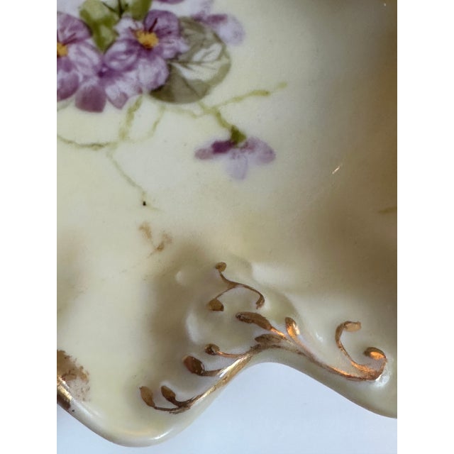 Antique 1900s Limoges France Handprinted Floral Scalloped Edges Gold Trim Serving Dish 7" For Sale - Image 13 of 16