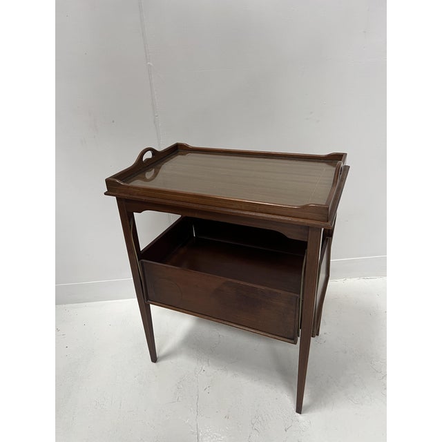 Mahogany Serving Table with Marquetry Net Decoration For Sale - Image 6 of 11