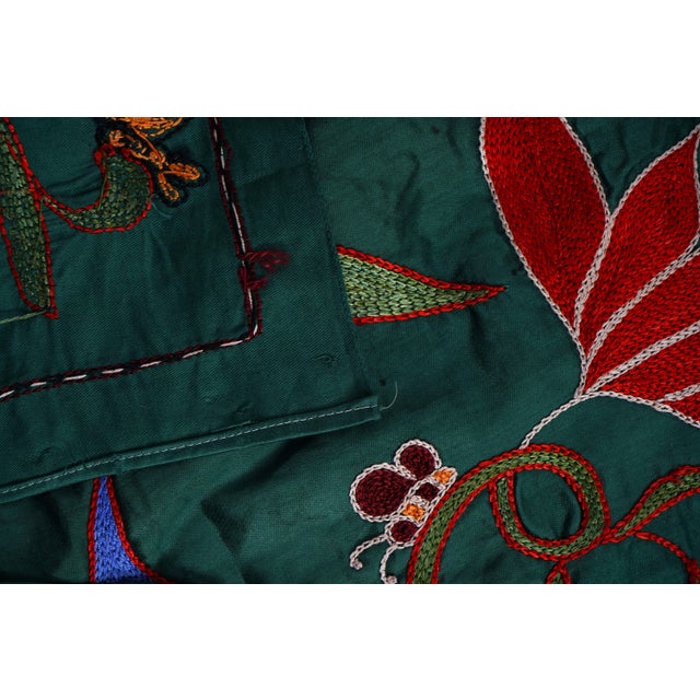 Dark Green Uzbek Suzani Embroidered Table Runner – Pomegranate Green Floral Boho Textile 1'8'' X 6'2'' For Sale - Image 8 of 9