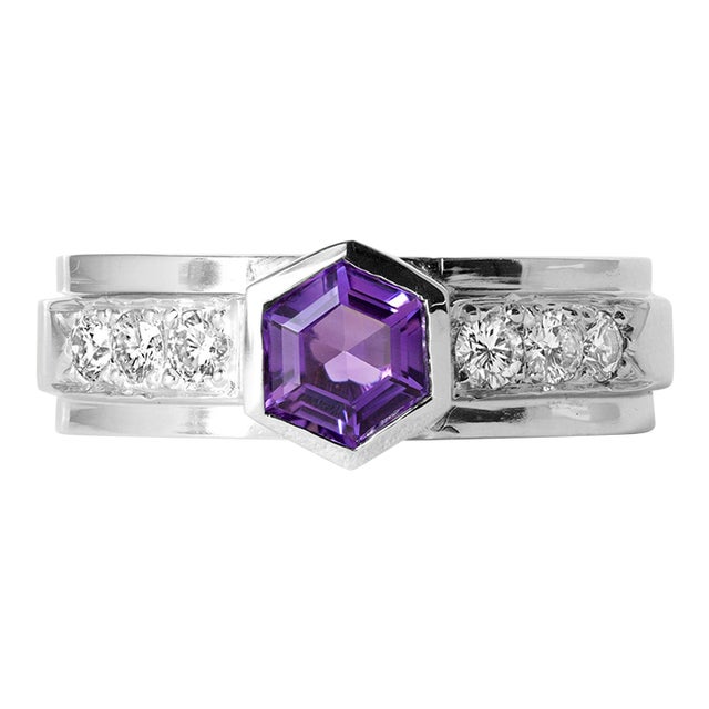 1990s 14k White Gold Amethyst Hexagon Ring Band, Size 6.25 For Sale