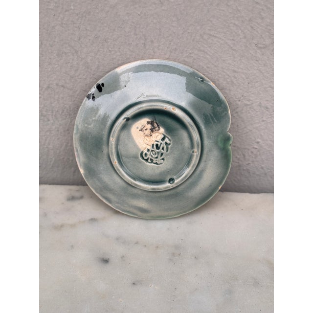 Etruscan Majolica Leaf Butter Pat, Circa 1890 For Sale - Image 4 of 4