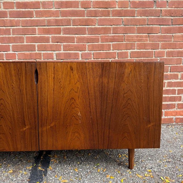 Mid-Century Modern Mid 20th Century Omann Jun Danish Modern Rosewood Credenza Sideboard, Attributed For Sale - Image 3 of 8