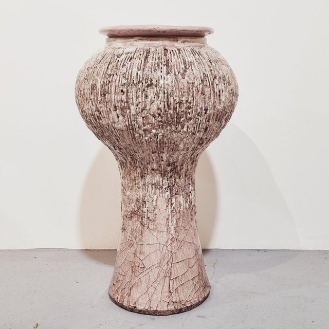 Ceramic Large Vintage Powder Pink Ceramic Standing Planter, 1960s For Sale - Image 7 of 18