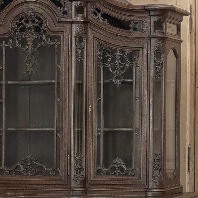 19th Century Country French Régence Liégeois Oak China Buffet For Sale - Image 12 of 18