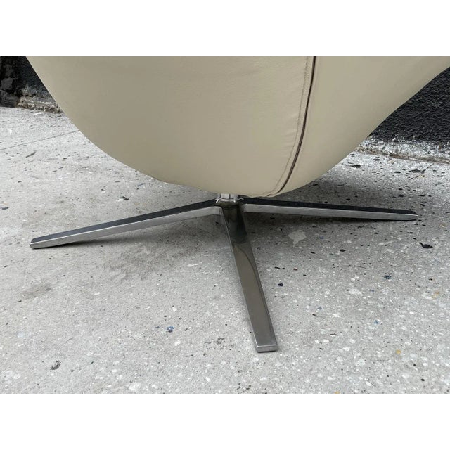 Cream "Metropolitan" Armchair by Jeffrey Bernett for B&b Italia. For Sale - Image 8 of 13