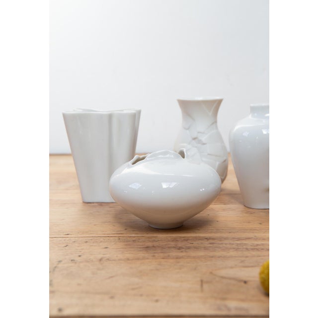 Small White Porcelain Vases from Rosenthal Studioline, 1980s, Set of 5 For Sale - Image 6 of 8