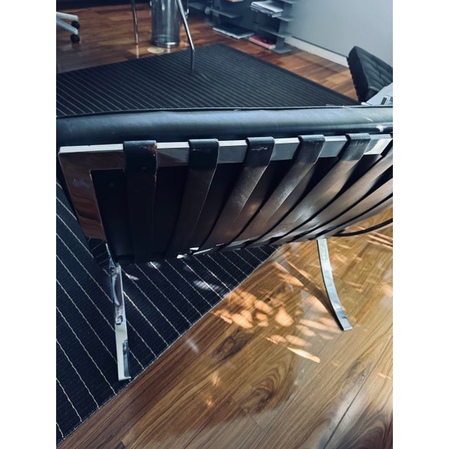 Mid-Century Modern 1980s Mies Van Der Rohe Knoll Barcelona Chairs Black Leather For Sale - Image 3 of 7