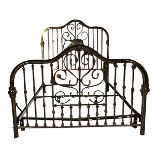 Vintage Traditional Queen Size Solid Brass Bed Frame With Detailed Spindles For Sale