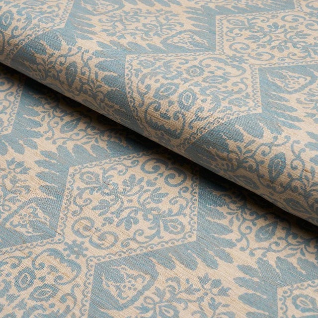 2020s SAMPLE - Schumacher Berkeley Hand Printed Silk Fabric In Cornflower For Sale - Image 5 of 7