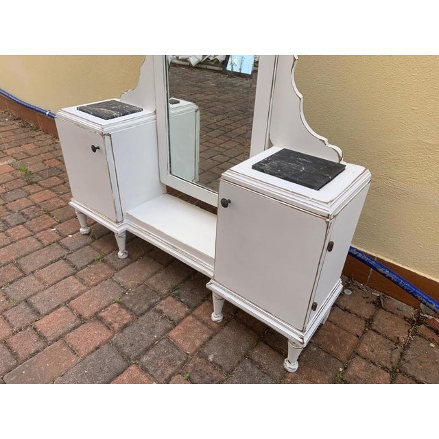 Liberty (1890 - 1910) Italian shabby chic white dressing table with mirror – early 1900s. Elegant Italian dressing table...
