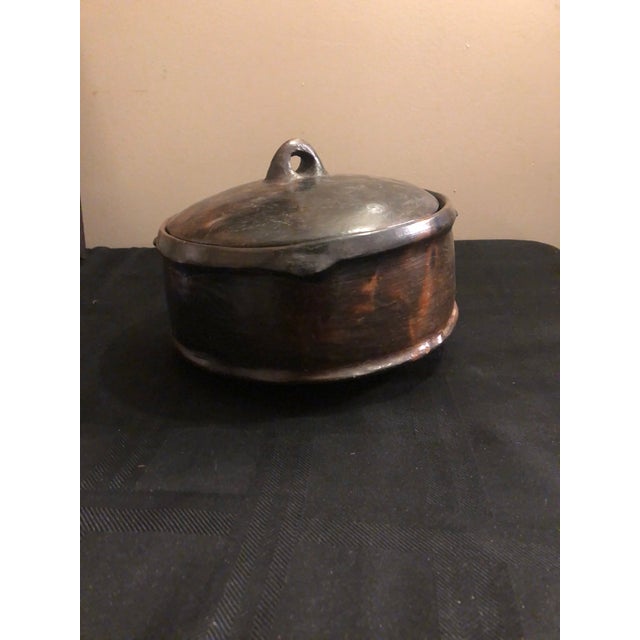 Vintage Ethiopian Hand-Burnished Black Clay Lidded Vessel – Peace Corps Provenance For Sale - Image 4 of 10